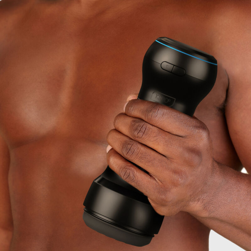 KIIROO POCKETBLOW Feel Pocket + PowerBlow masturbador automatico para hombre, en mano